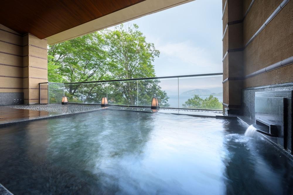 Towada Hotel Kosaka Buitenkant foto
